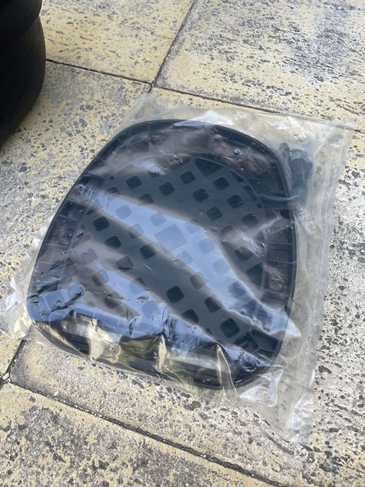 Caixa moto GIVI para 1 capacete integral