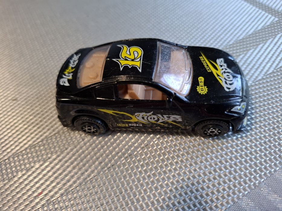 Model samochodu skala 1:59