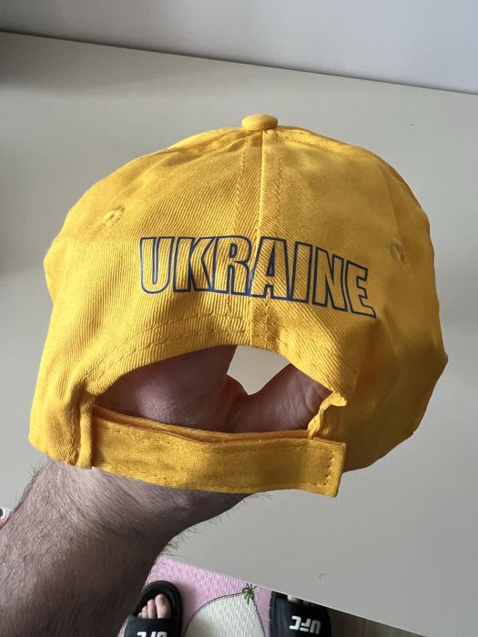 Кепки в асортименті