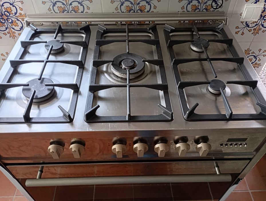 Fogão Gás c/ Forno elétrico Meireles (c/ 2 anos)