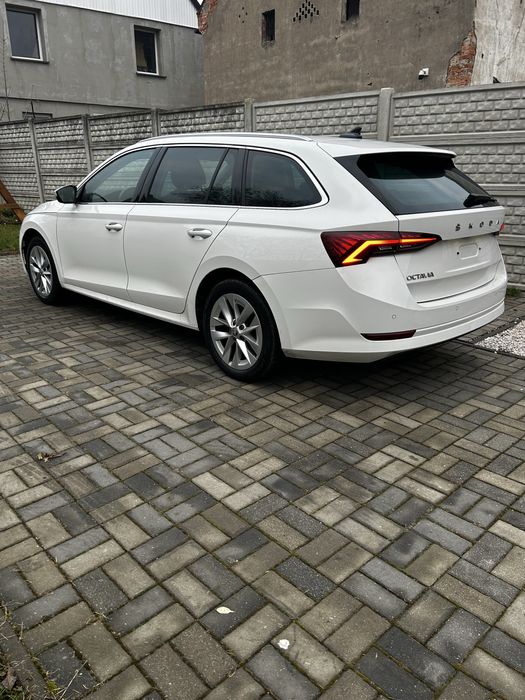Skoda OCTAVIA IV 4 2.0 TDI DSG 2024 ! Head Up ! Ambiente !