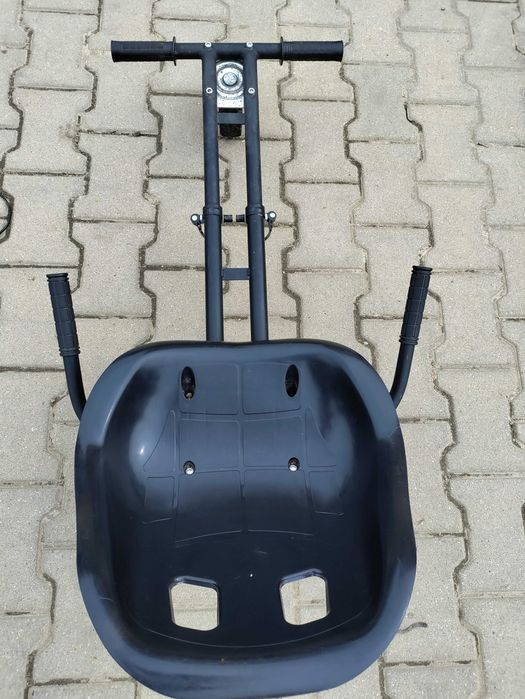 Hoverboard- Deskorolka SKYMASTER 11 Evo (10.5") z nakładką typu GOKART