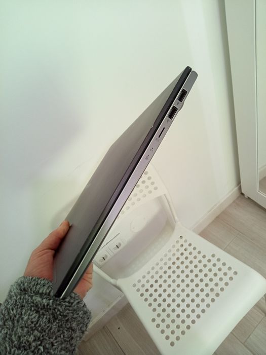 ASUS VivoBook F533FL | i7-10510U | 16GB RAM | NVIDIA | 256GB NVme