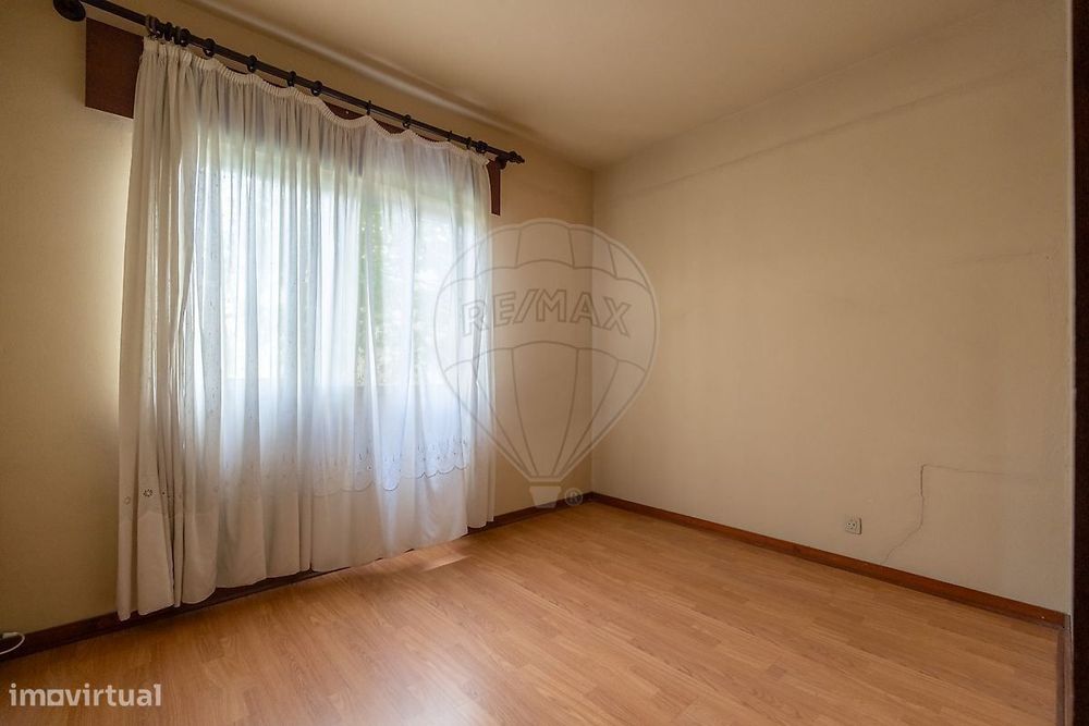 Apartamento T4 à venda em Coimbra  Santo António dos Olivais