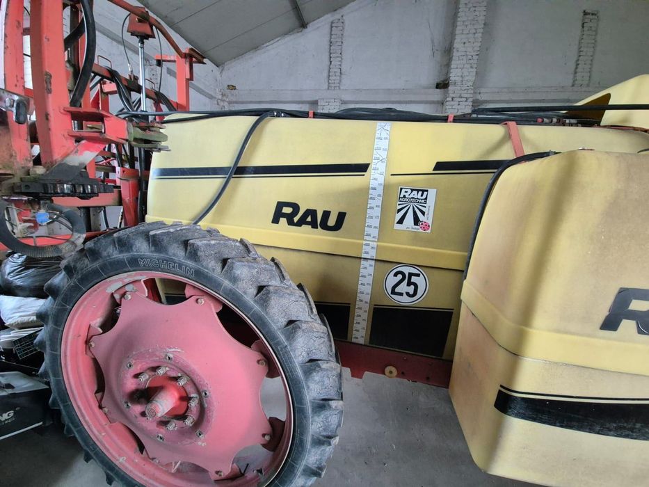 Opryskiwacz Rau 2500L