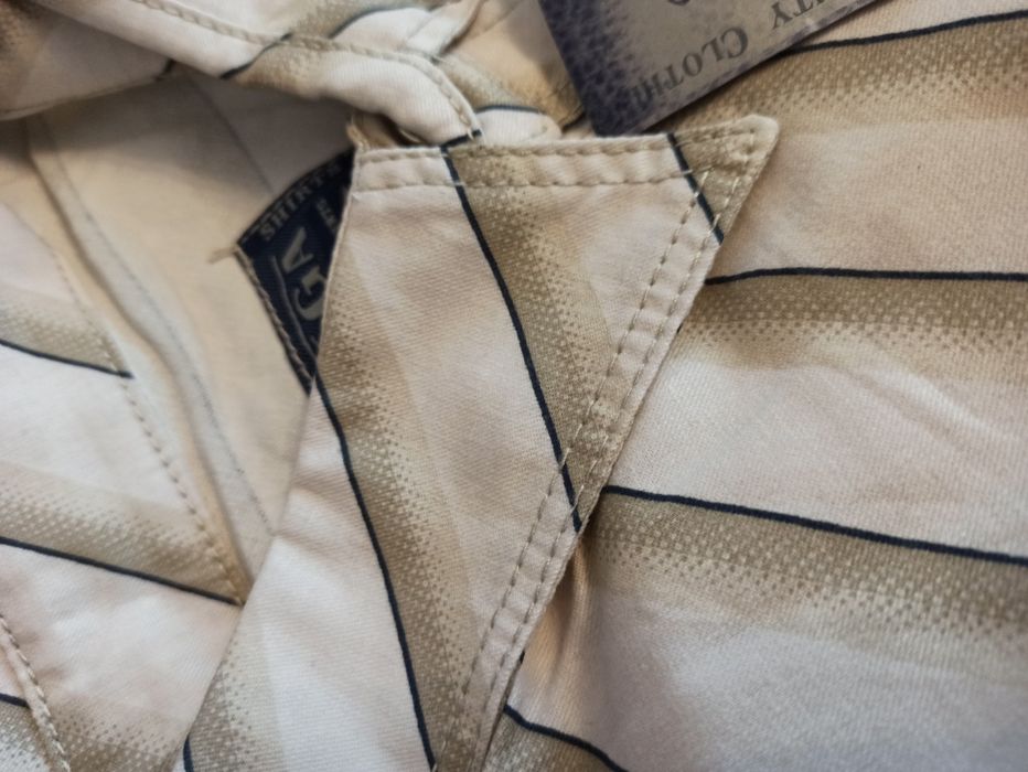 Koszula męska L/XXL, Vega, zapinana na zatrzaski.