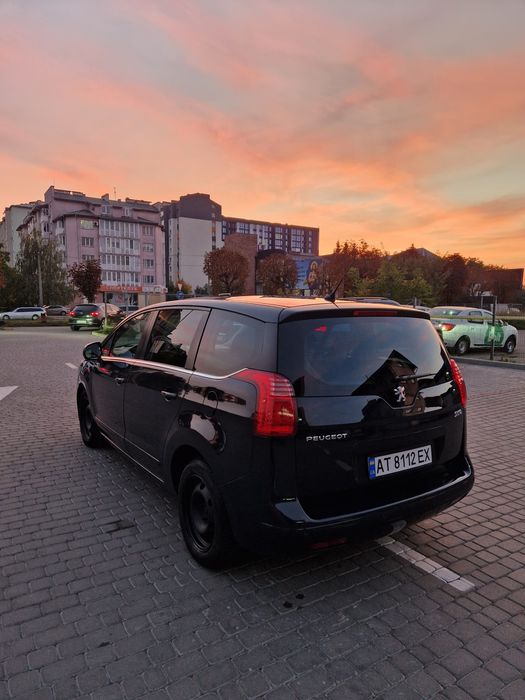 Продам Peugoet 5008