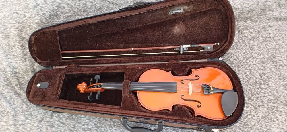 Скрипка від бренду STENTOR