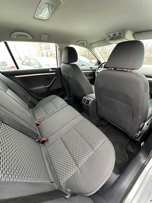 Продам Volkswagen Golf 2010 рік можлива розстрочка,кредит,обмін!