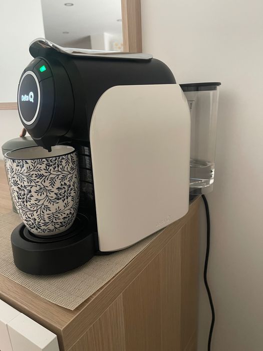 Máquina de café cápsulas Delta