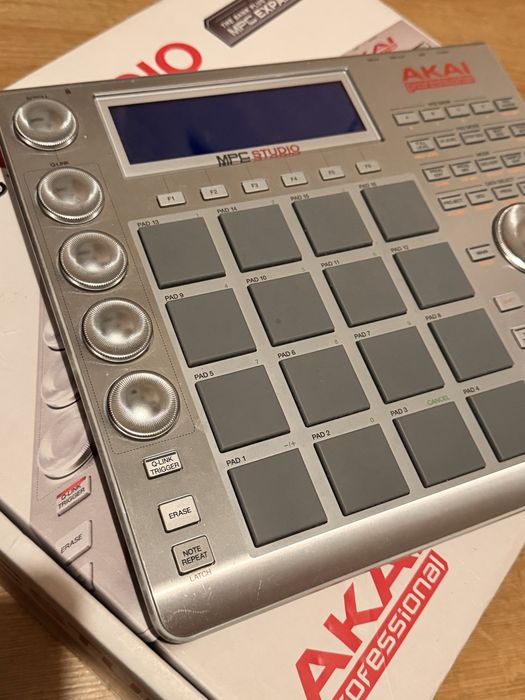 akai mpc studio plus etui