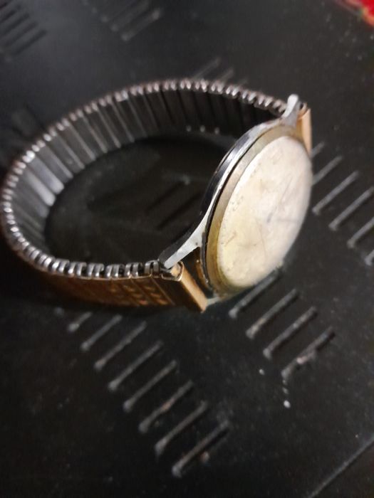 Vendo de pulso homem antigo