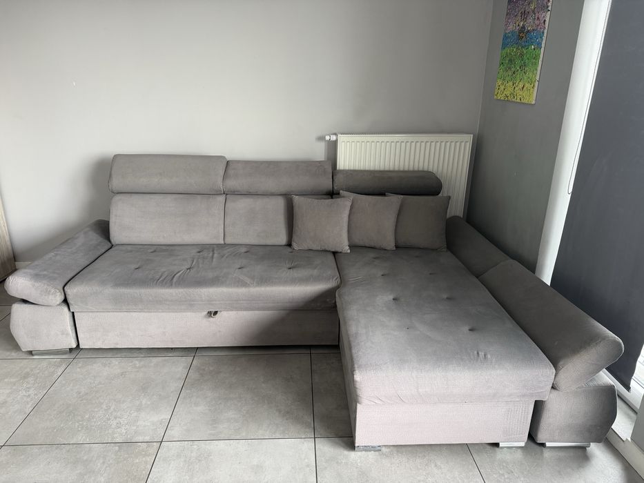 Kanapa/naroznik rozkladany z pojemnikiem na posciel