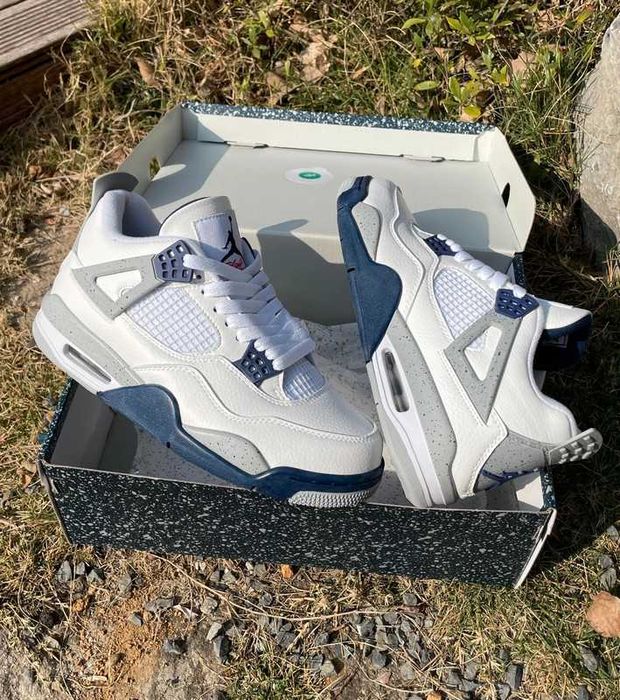 Buty do koszykówki Jordan_4_Retro_Midnight_Navy Rozmiar 39