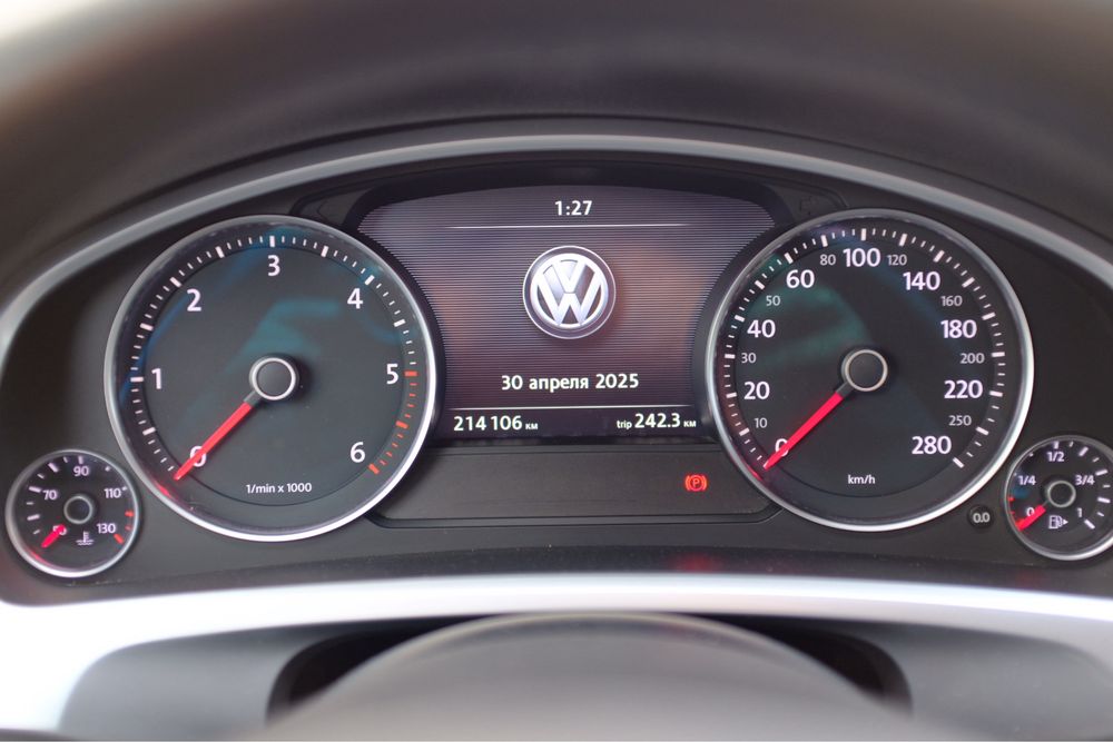 Volkswagen Touareg NF, 3.0 TDI Офіційний