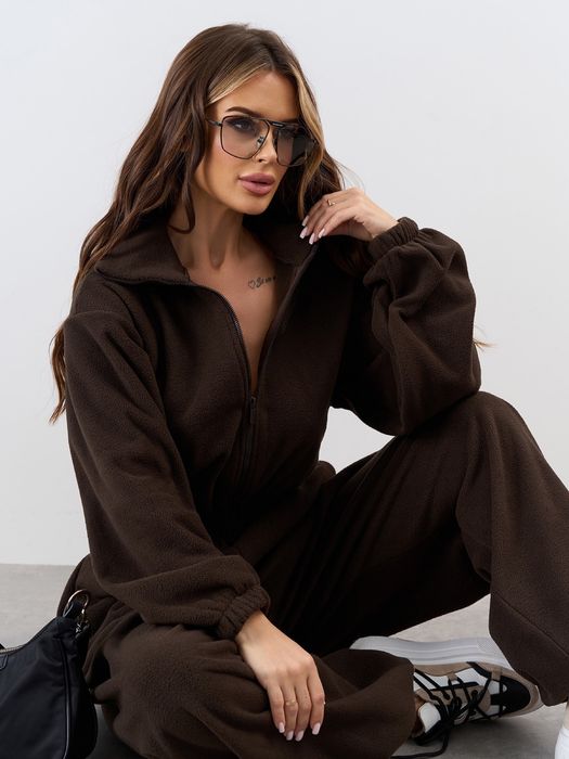 Коричневий флісовий комбінезон на резинках