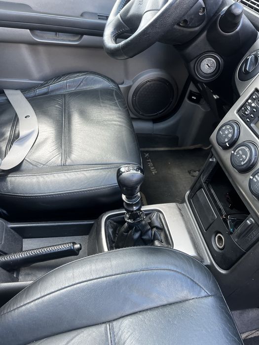 Автомобіль Nissan X-Trail, 2005 року випуску