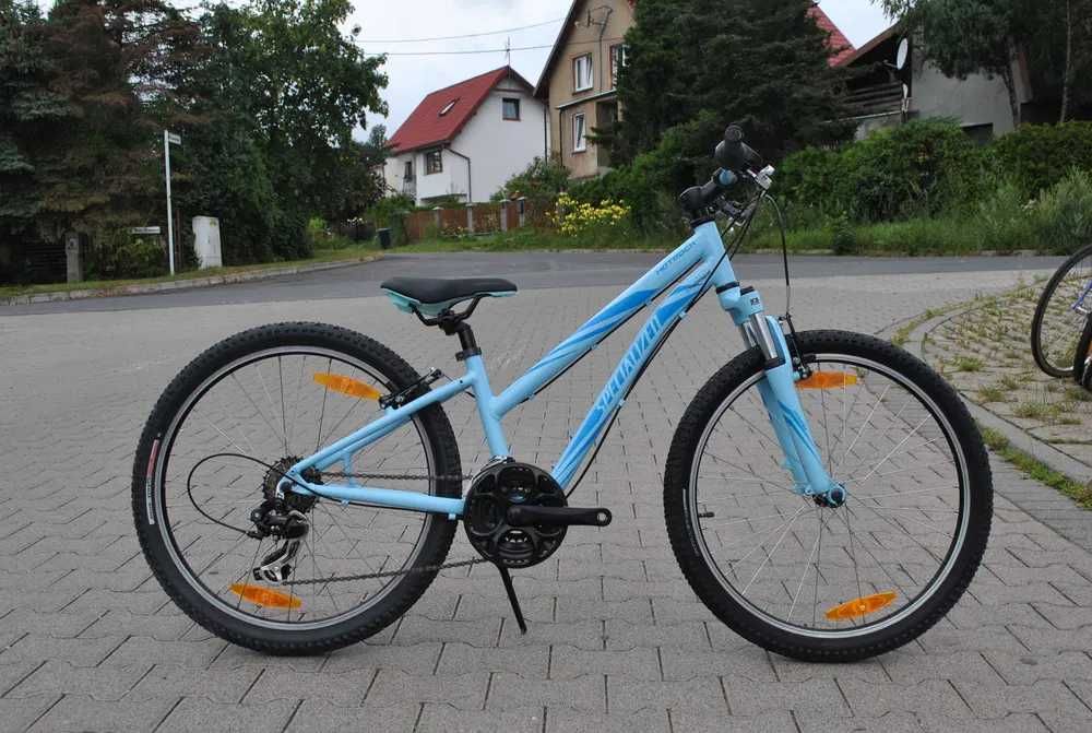 Idealny Rower młodzieżowy 24 Hotrock Specialized niebieski 21 biegów