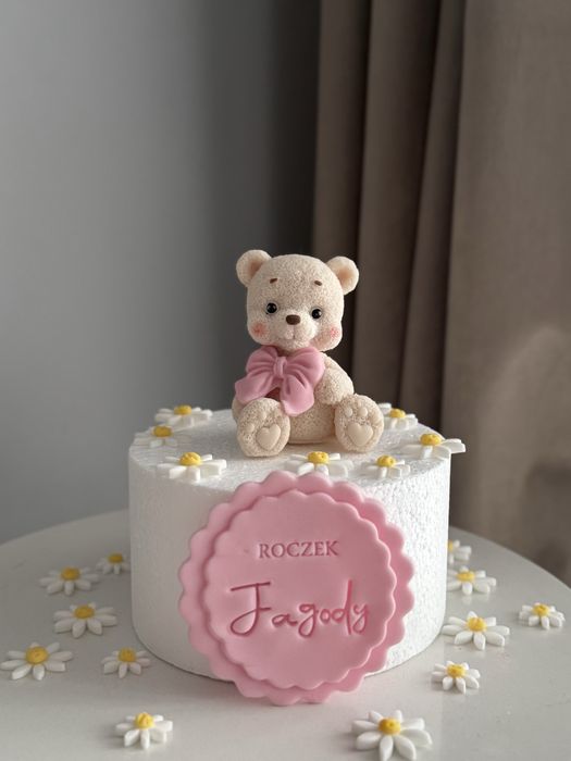 Zestaw ozdób na tort dla dziewczynki Miś , stokrotki , tabliczka personalizowana