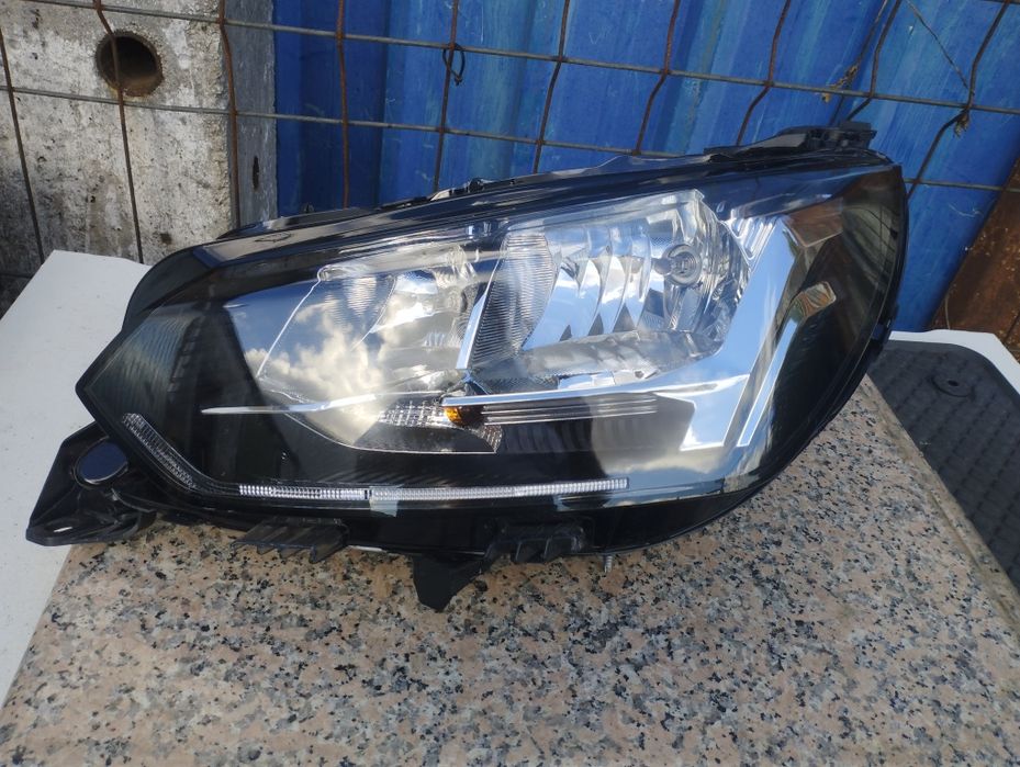 Óptica Esquerda Peugeot 208