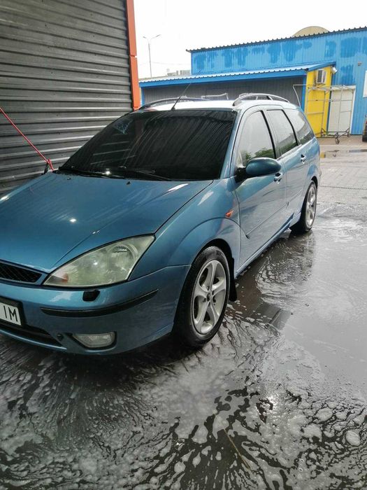 Автомобіль Ford focus
