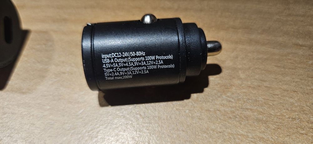 Ładowarka samochodowa USB C
