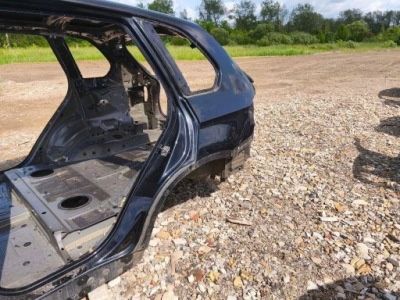 Чверть Е70 Х5 четверть кузовщина шматок  кузова перед зад права ліва частина крило бочина передок задниця