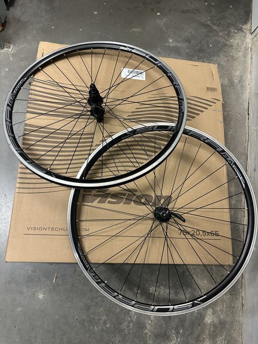 Komplet kół SENSA Supra RA Comp