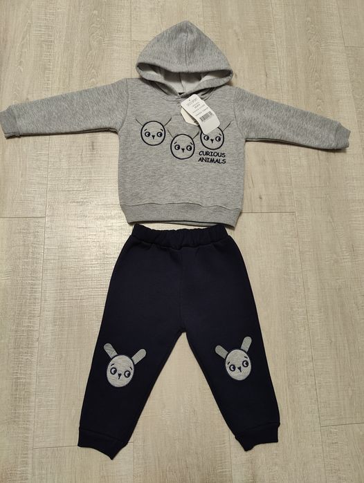 Новий!Спортивний костюм на флісі 80-86см на 12-18 міс