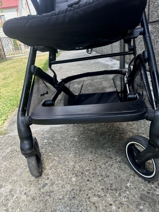 Прогулянкова коляска Cybex Beezy