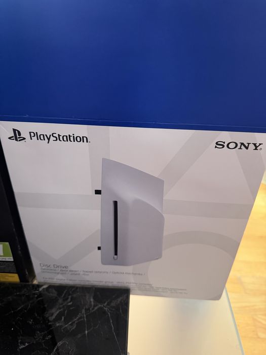 Playstation 5 Pro 2TB + Akcesoria + Dysk