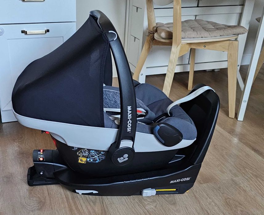 Fotelik samochodowy Maxi Cosi Pebble Pro łupina + baza FamilyFix3