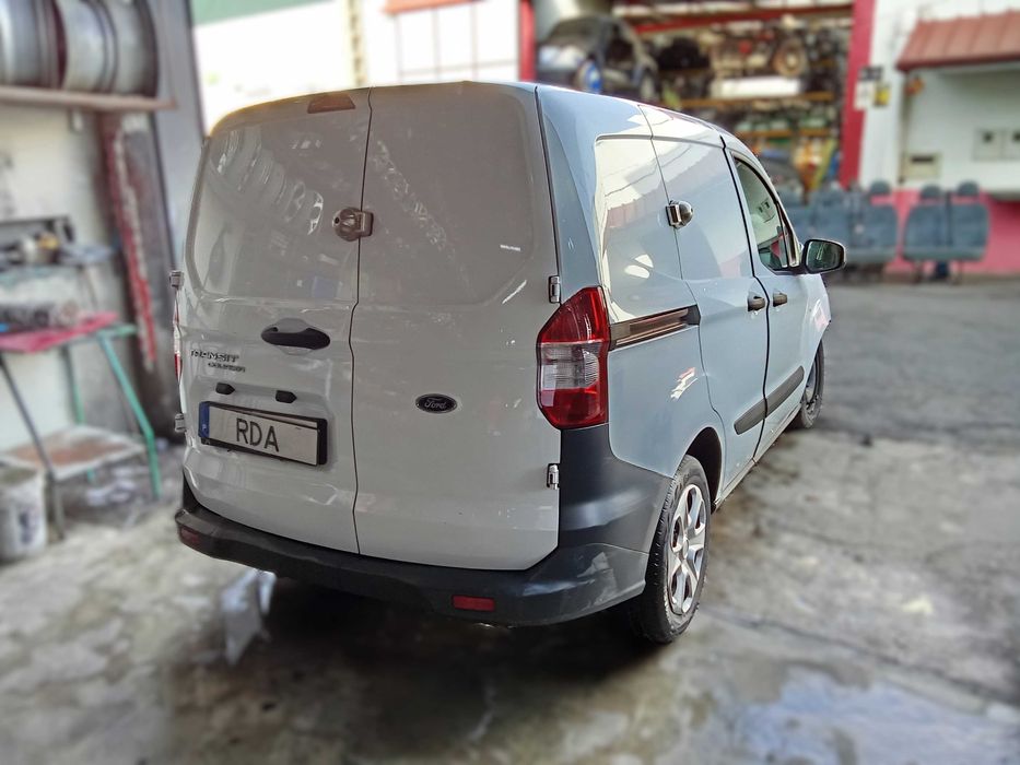 Ford Transit Courier 1.5 TDCI de 2023