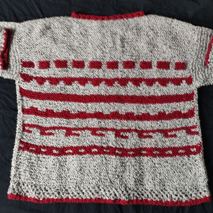 Sweter oversize na drutach  ręcznie wykonany