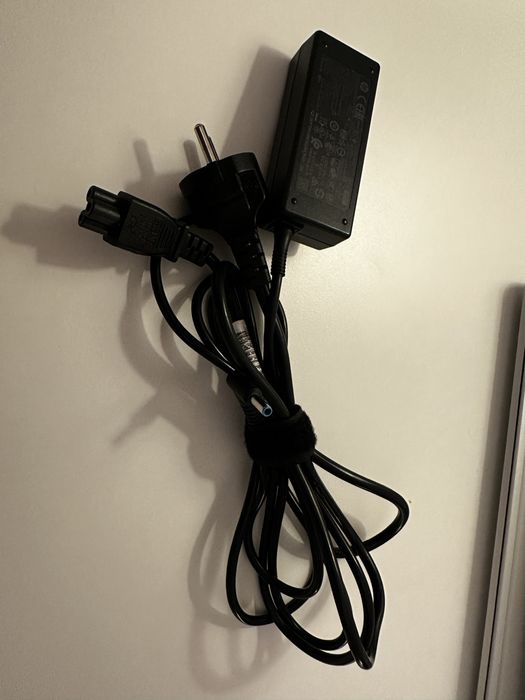 Оригінальний зарядний пристрій HP 45W з тонким синім штекером