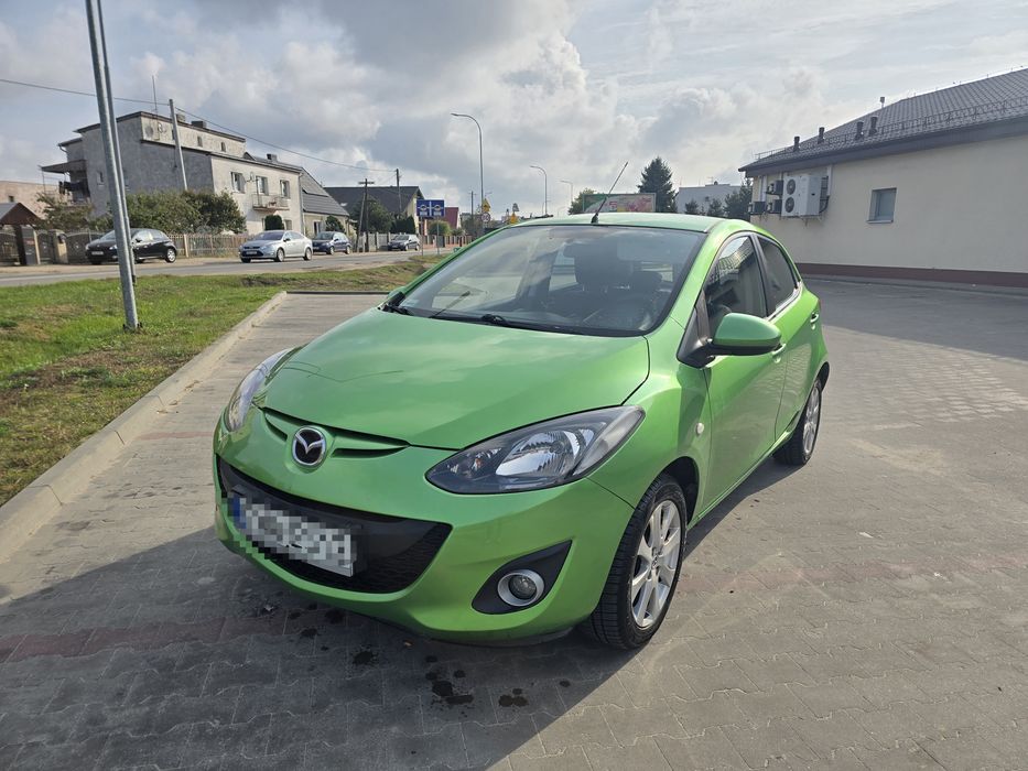 Mazda 2
