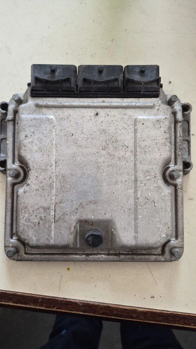 Centralina motor / ECU RENAULT Trafic II Chassis (EL)