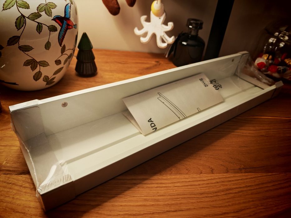 Listwa półka ścienna na zdjęcia Mosslanda IKEA