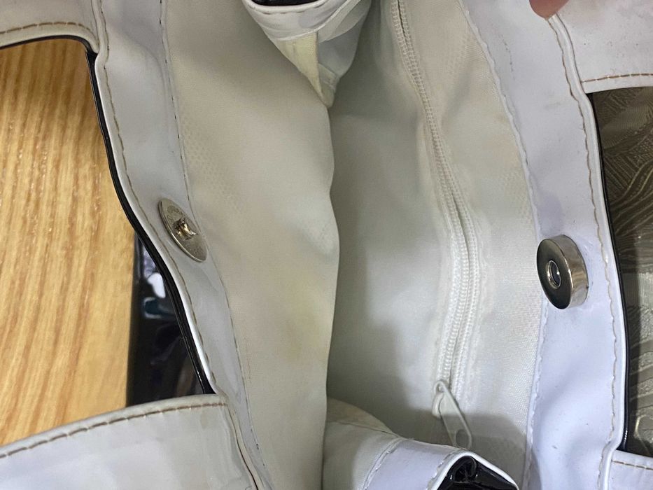 Сумка лаковая Harrods