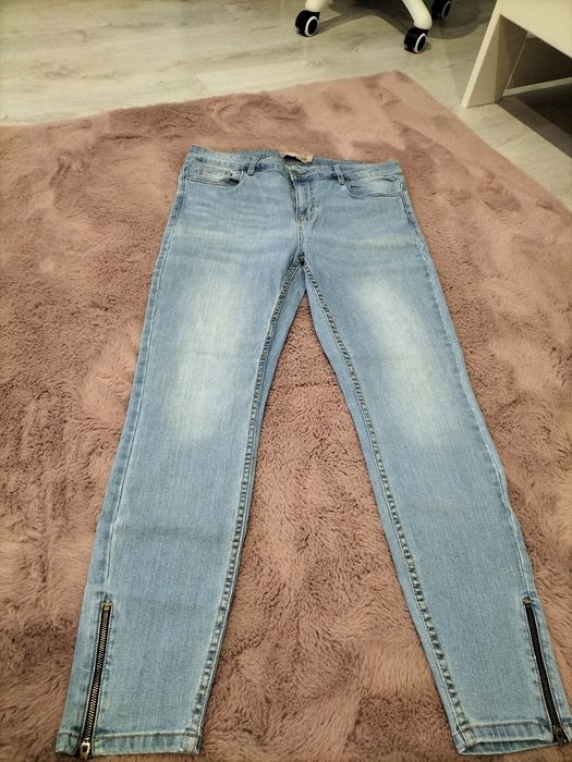 Spodnie jeansy damskie
