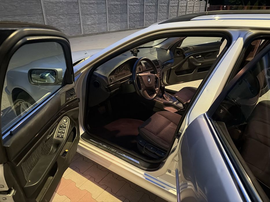 BMW E39 520i 2002r