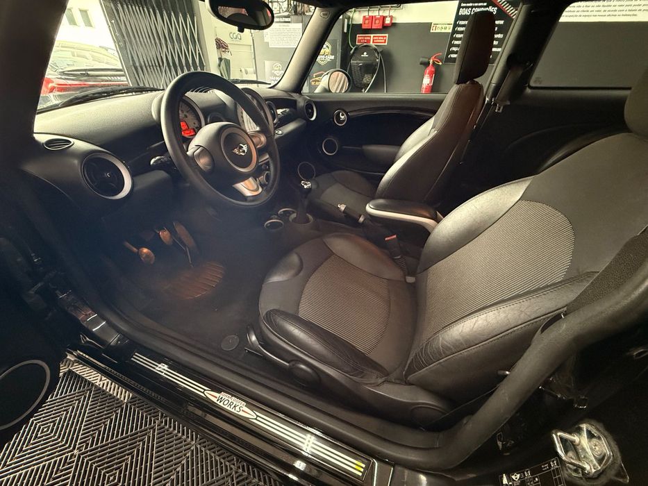 MINI 3 Doors523505820731320326