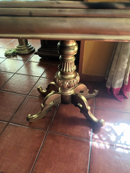 Mesa de Jogo muito antiga