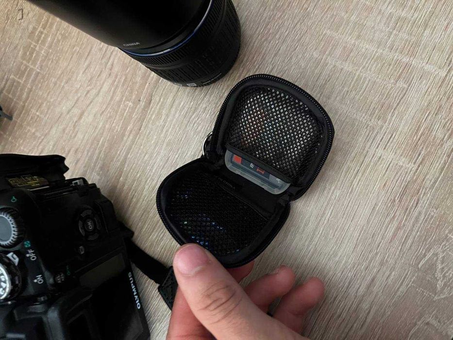 Olympus E-410.