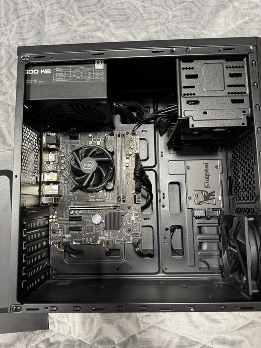 Pc intel core i5 11400f; 16gb de ram