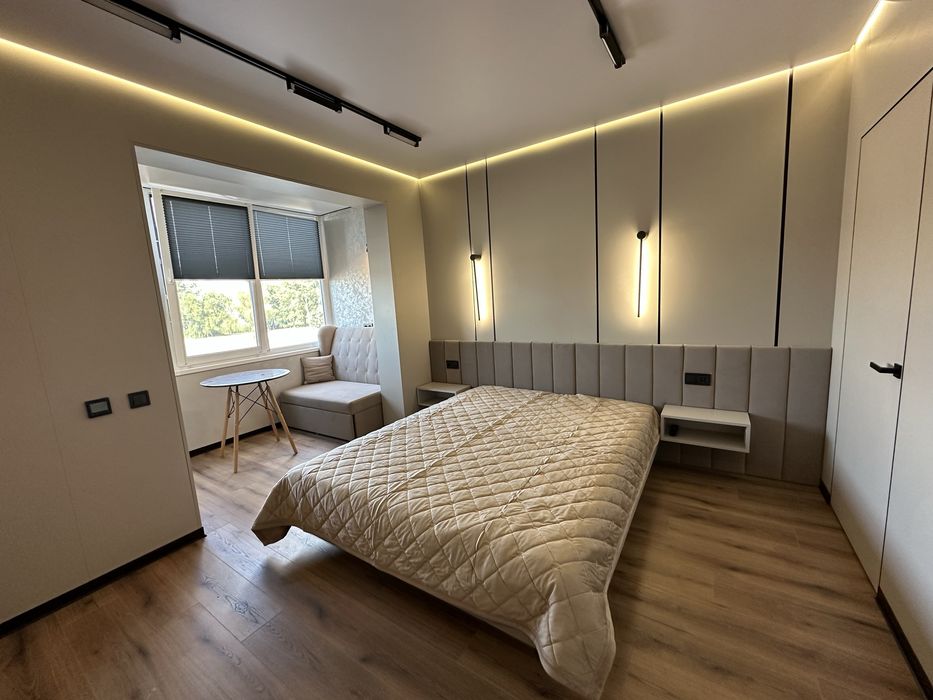 Видова смарт-квартира в елітному ЖК City Park (є резервне живлення)