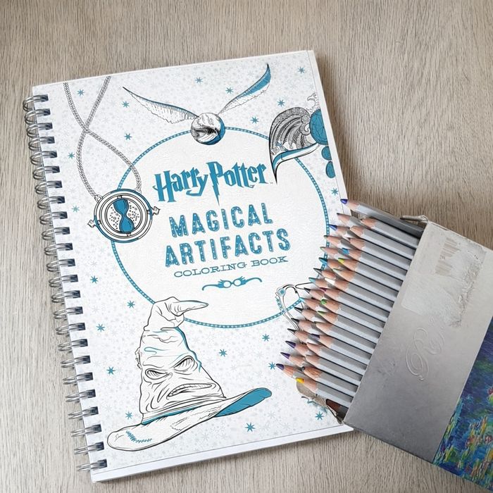 Гаррі Поттер, розмальовка "Магічні артефакти"