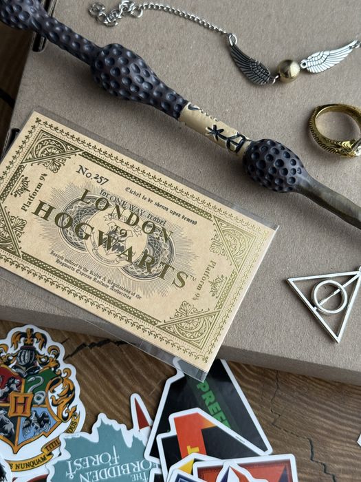 Herry Potter gift box. Подарурнові бокси Гаррі Поттер