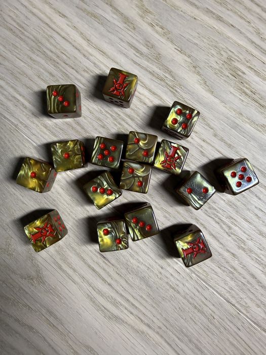 Warhammer 40k: Adeptus Custodes Dice Set