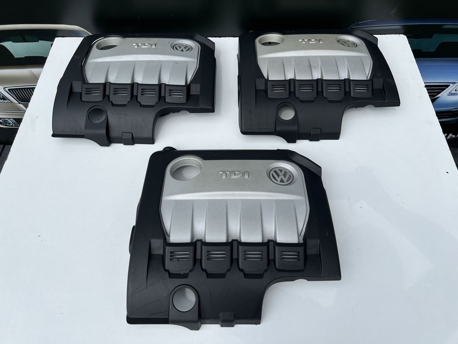 Кришка крышка двигателя декоративна кришка мотора Passat B6 BMR